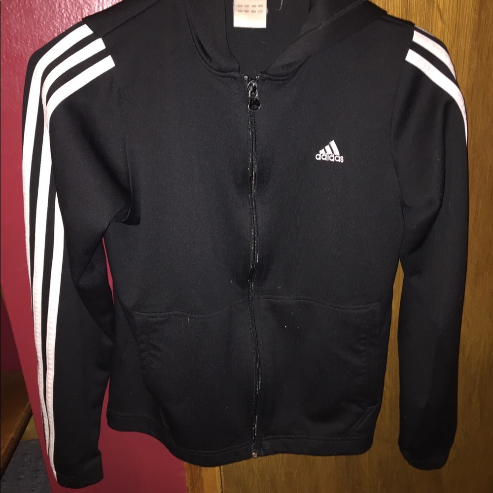 Adidas sweater, great condition the zipper works.